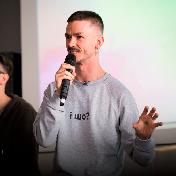 Жадан, Onuka та Харарі: 7 лекцій, які ви могли пропустити — Лекція на The Village Україна