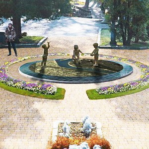 В Ботаническом саду им. Фомина установят новую скульптуру — Ситуація на The Village Україна