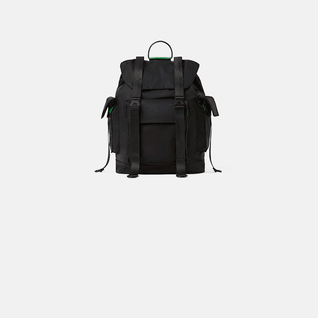 Знижки липня: до −70% у Mango, Kachorovska та Must Have
— Знижки на The Village Україна