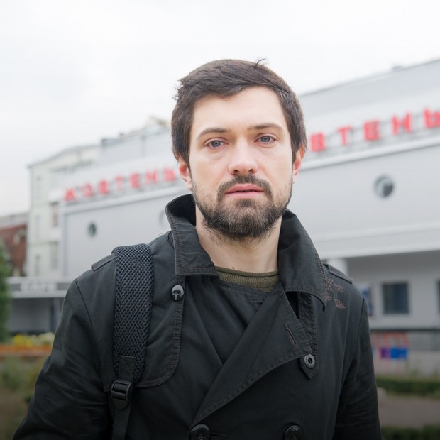 Роман Бахарєв, 27 років, лідер групи Bahroma — Зовнішній вигляд на The Village Україна