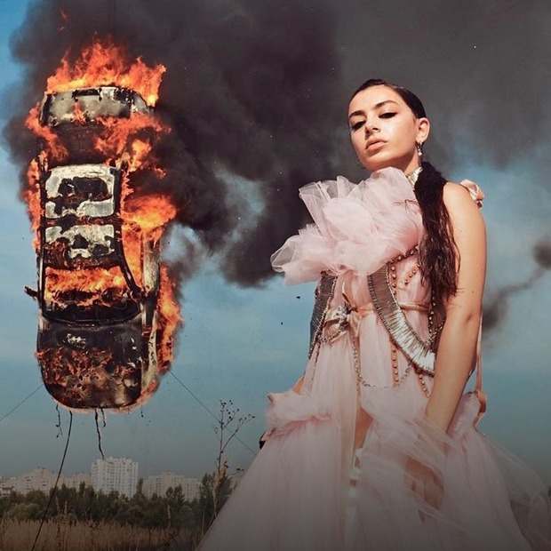 Stormzy, Charli XCX та Oh Wonder: 15 кліпів, які зняли в Києві 2019 року — Підсумки року 2019 на The Village Україна