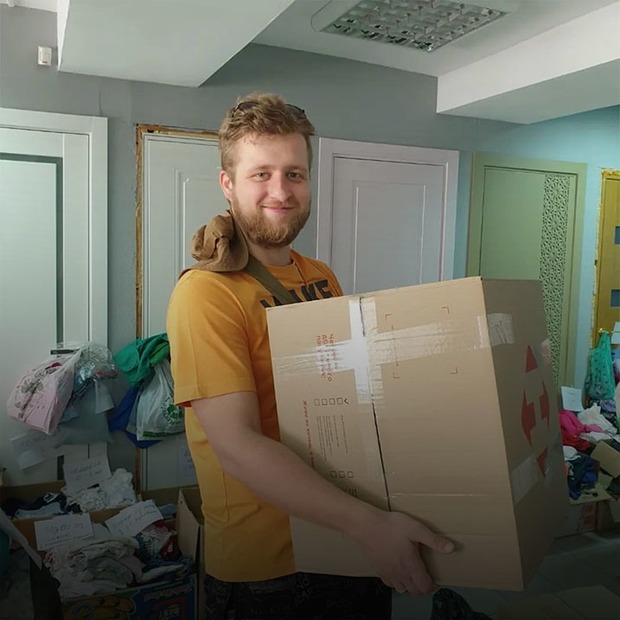 З миру по нитці: де в Києві приймають речі для внутрішньо переміщених осіб — Є питання на The Village Україна