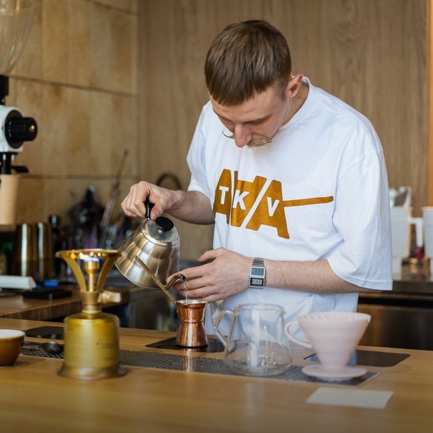 Кава і сніданки цілий день у Takava Coffee-Buffet на Бессарабці — Нове місце на The Village Україна