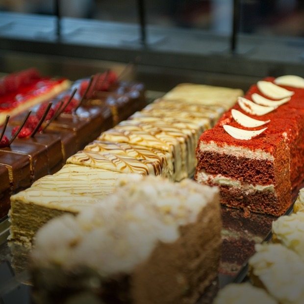 Бібліотека солодощів Bassano Dolceteka на Софійській площі — Нове місце на The Village Україна
