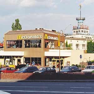 На Почтовой площади построят новую развязку и снесут «Макдоналдс» — Транспорт на The Village Україна