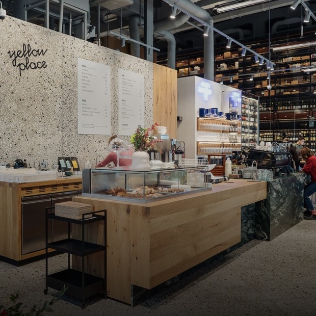 Хліб, кава і вино у гастрохабі Garage від власників goodwine у промзоні на Подолі
— Нове місце на The Village Україна