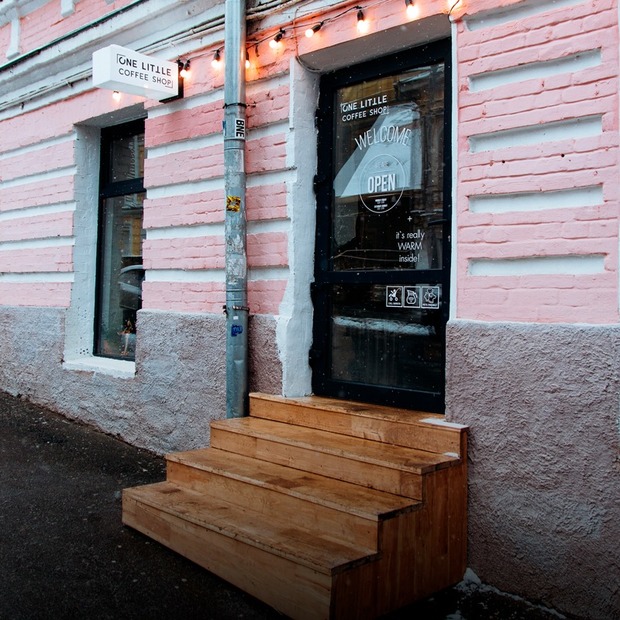Будапешт і Чернівці у кав’ярні One Little Coffee Shop — Нове місце на The Village Україна