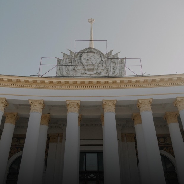 На ВДНГ провели обшуки, гендиректор заперечує звинувачення. Що відбувається?
— Ситуація на The Village Україна